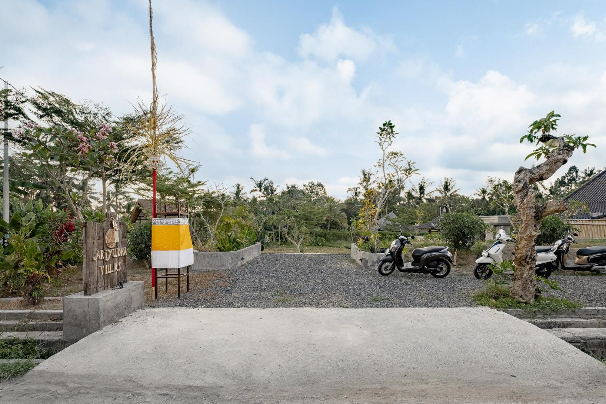 Ari Yudha Ubud Villa Экстерьер фото